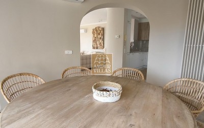 Фантастическая вилла с панорамным видом на море..